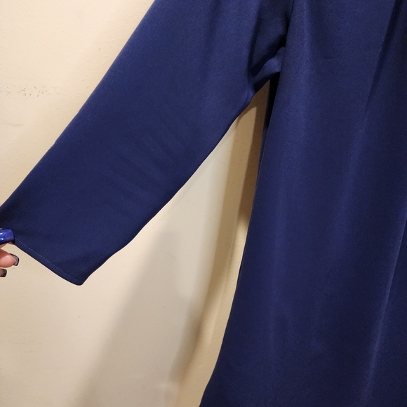 JILL LINDSEY Logan Navy Blue Quarter Sleeves Relaxed Fit Mock Neck Mini… - Picture 12 of 15
